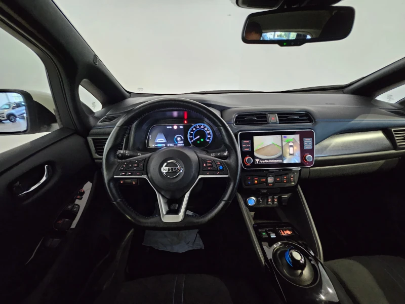 Nissan Leaf  N-Connecta, снимка 8 - Автомобили и джипове - 47392477