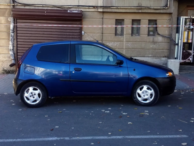 Fiat Punto 4л./100км, Верига/ Авто Светлини/ Първи Собственик, снимка 4 - Автомобили и джипове - 47737758