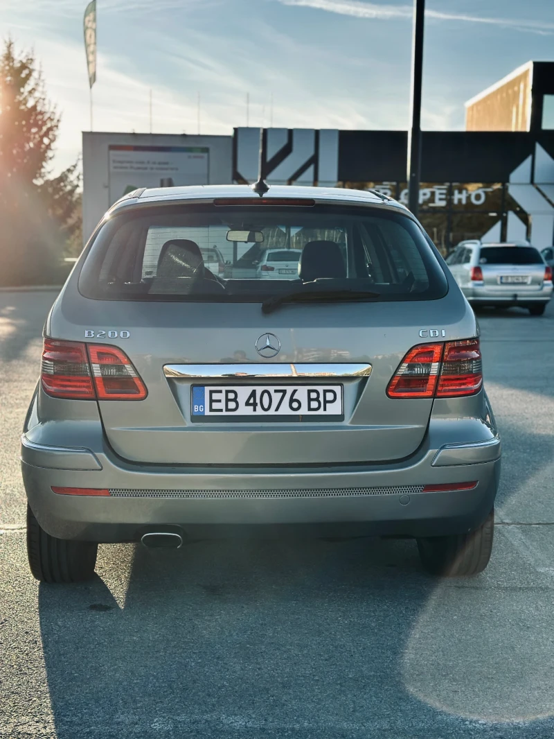 Mercedes-Benz B 200, снимка 4 - Автомобили и джипове - 48088880