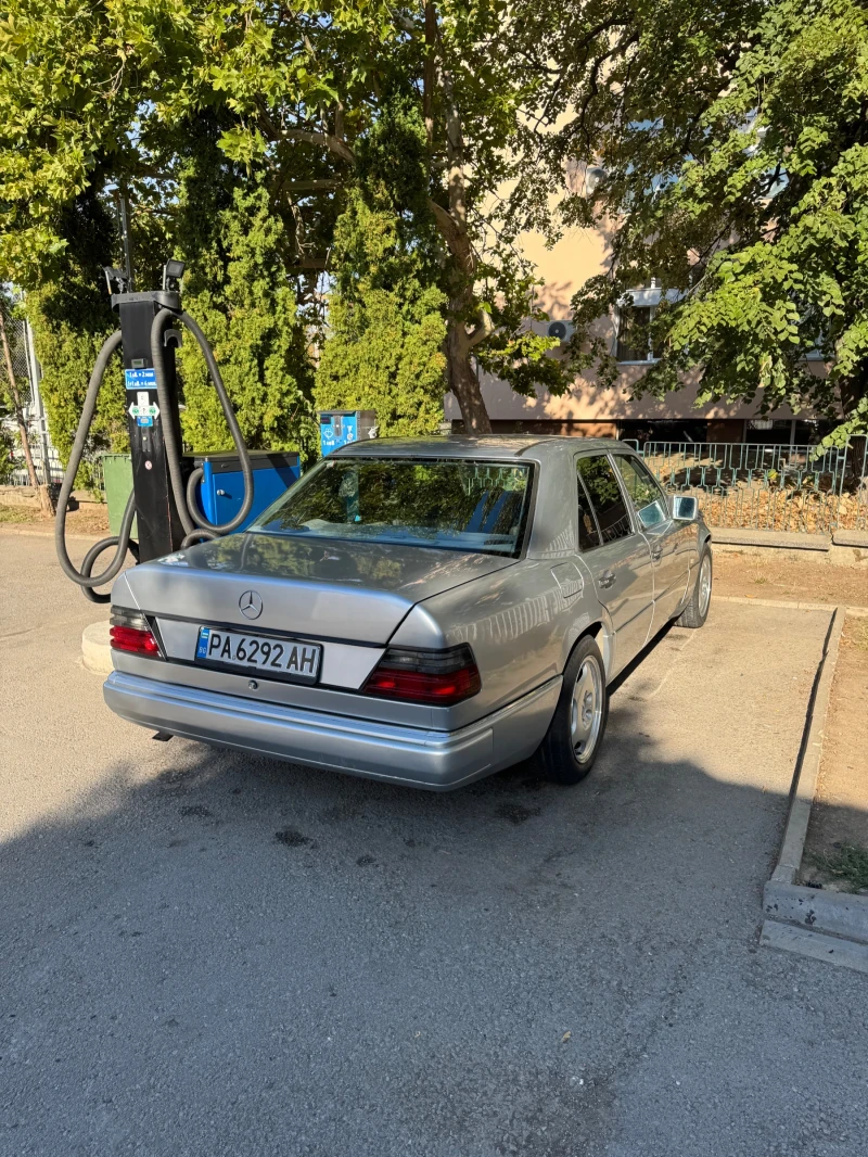 Mercedes-Benz 124, снимка 2 - Автомобили и джипове - 48378795