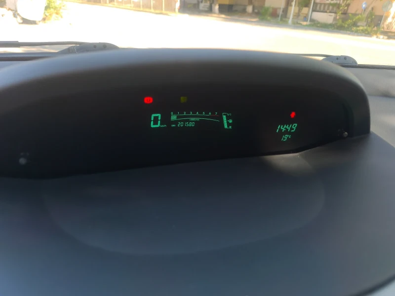 Toyota Yaris 1.33, снимка 13 - Автомобили и джипове - 51758429