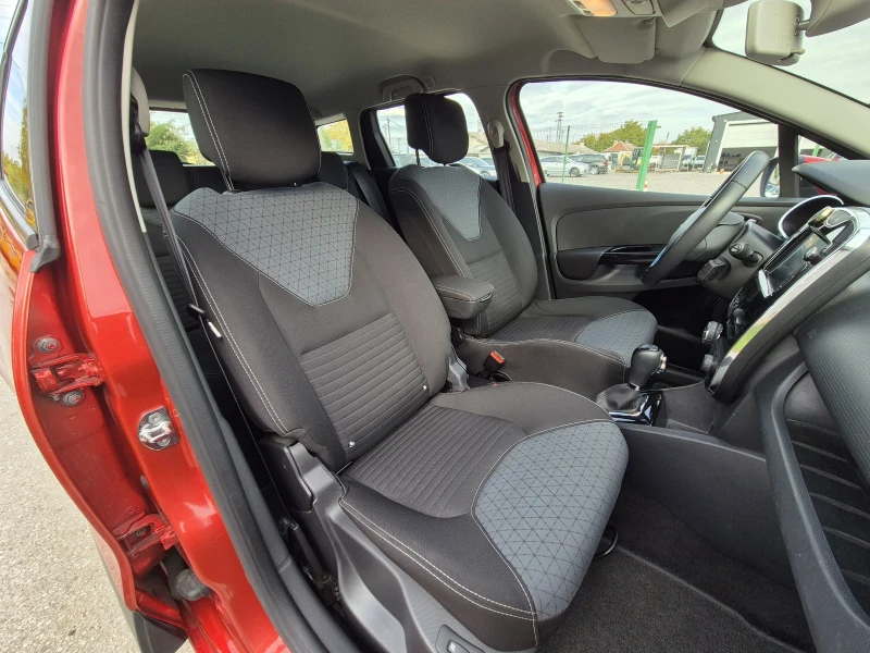 Renault Clio 1.2i AVTOMAT , снимка 12 - Автомобили и джипове - 52068552