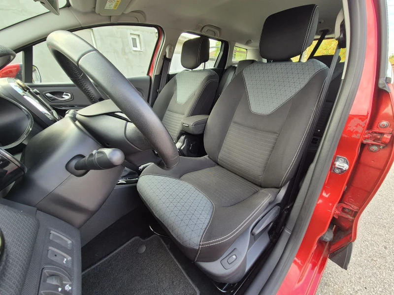 Renault Clio 1.2i AVTOMAT , снимка 9 - Автомобили и джипове - 52068552