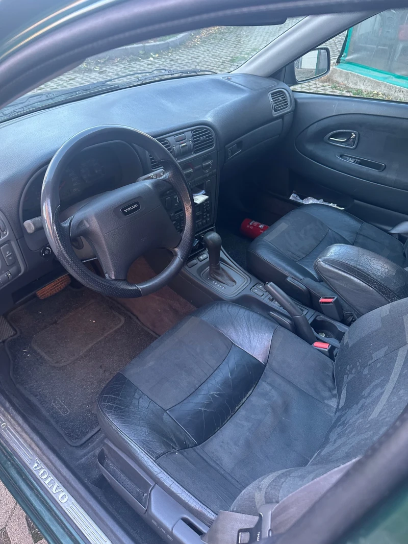 Volvo V40 2.0 TURBO, снимка 7 - Автомобили и джипове - 52602770