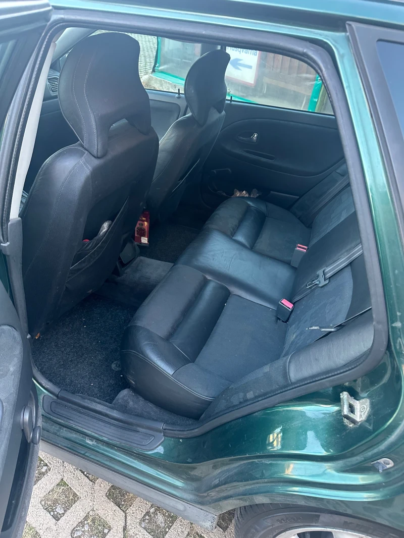 Volvo V40 2.0 TURBO, снимка 8 - Автомобили и джипове - 52602770