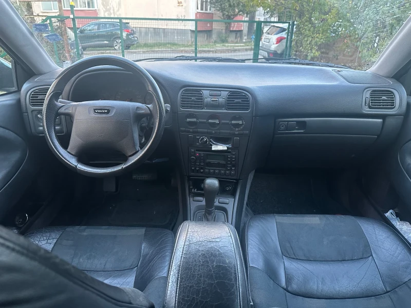 Volvo V40 2.0 TURBO, снимка 6 - Автомобили и джипове - 52602770
