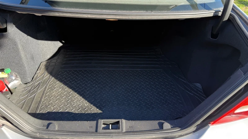 Mercedes-Benz C 220, снимка 6 - Автомобили и джипове - 52264724