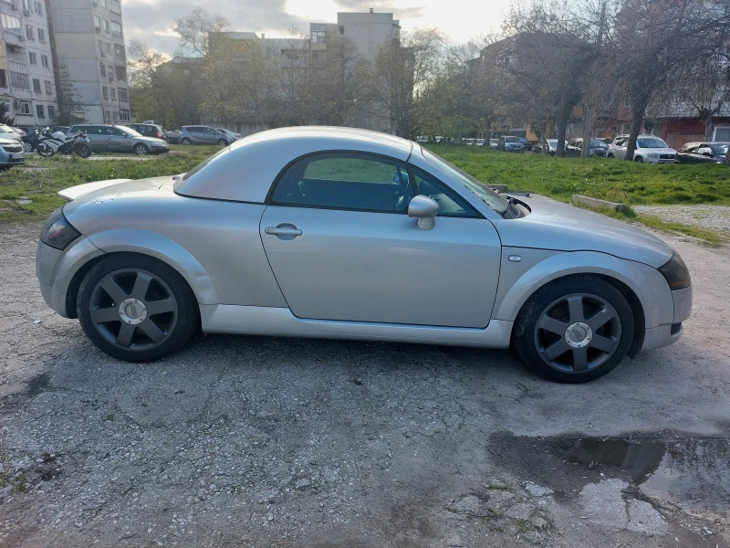 Audi Tt 1.8 TURBO, снимка 14 - Автомобили и джипове - 52664887