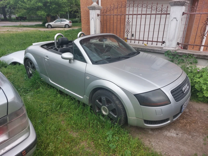 Audi Tt 1.8 TURBO, снимка 5 - Автомобили и джипове - 52664887