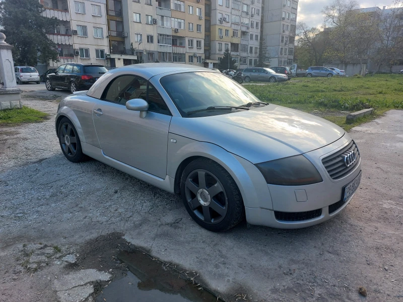 Audi Tt 1.8 TURBO, снимка 15 - Автомобили и джипове - 52664887