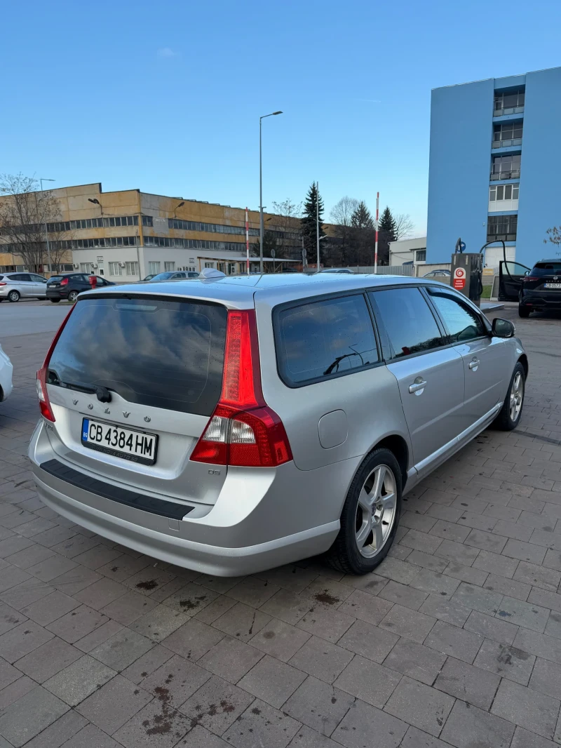 Volvo V70, снимка 3 - Автомобили и джипове - 52752011