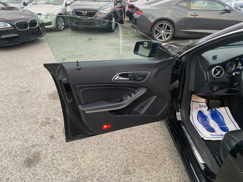 Mercedes-Benz CLA 250 * AMG Line * HeadUp * * AвтоКредит* (ЦЕНА ДО БГ), снимка 11 - Автомобили и джипове - 53126154