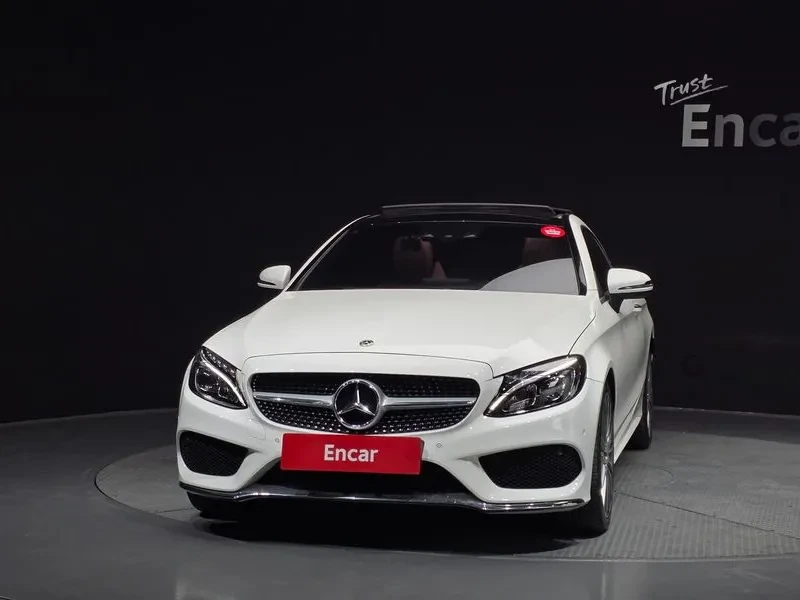 Mercedes-Benz C 180, снимка 3 - Автомобили и джипове - 54968713