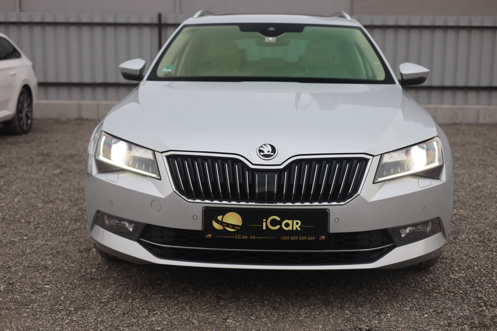 Skoda Superb 2.0TDI 4x4 Combi #L&K #Canton #ОБДУХВАНЕ #ПАНОРАМА - изображение 2