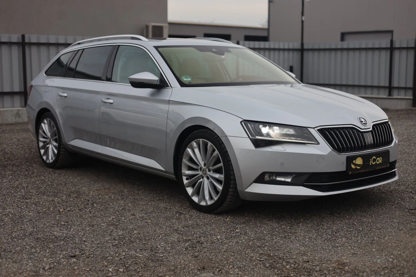 Skoda Superb 2.0TDI 4x4 Combi #L&K #Canton #ОБДУХВАНЕ #ПАНОРАМА - изображение 3