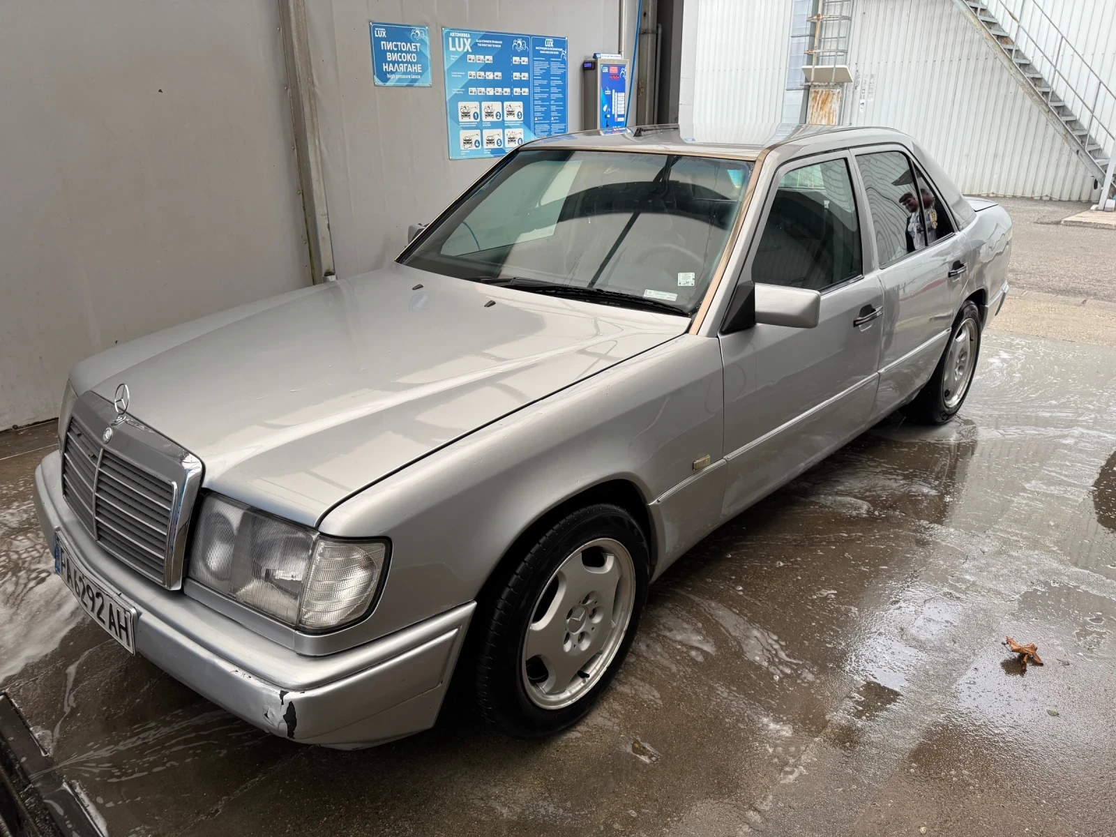 Mercedes-Benz 124  - изображение 7