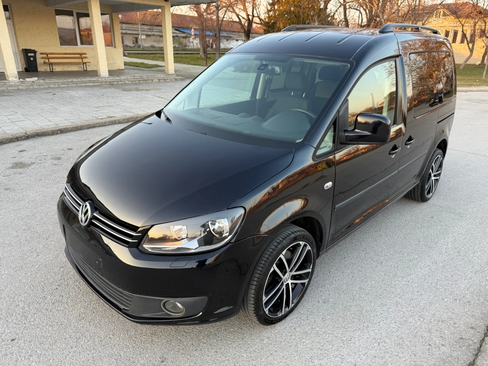 VW Caddy 2.0TDI - [1] 