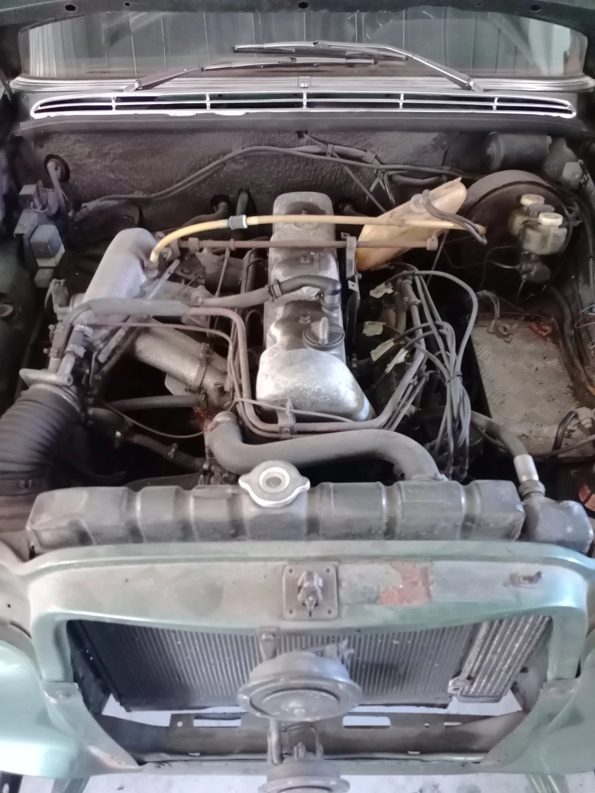 Mercedes-Benz 111  - изображение 7
