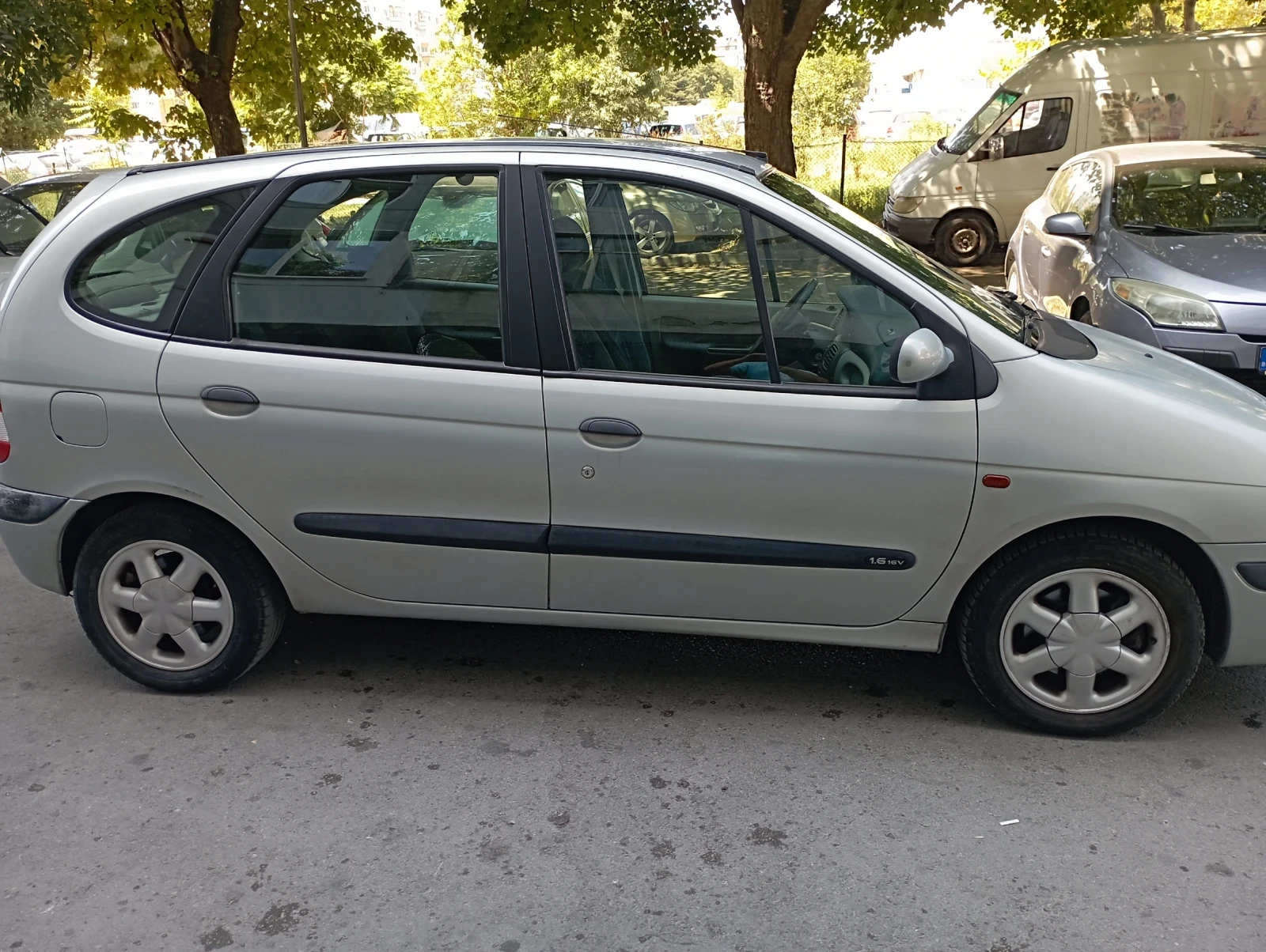 Renault Scenic  - изображение 3