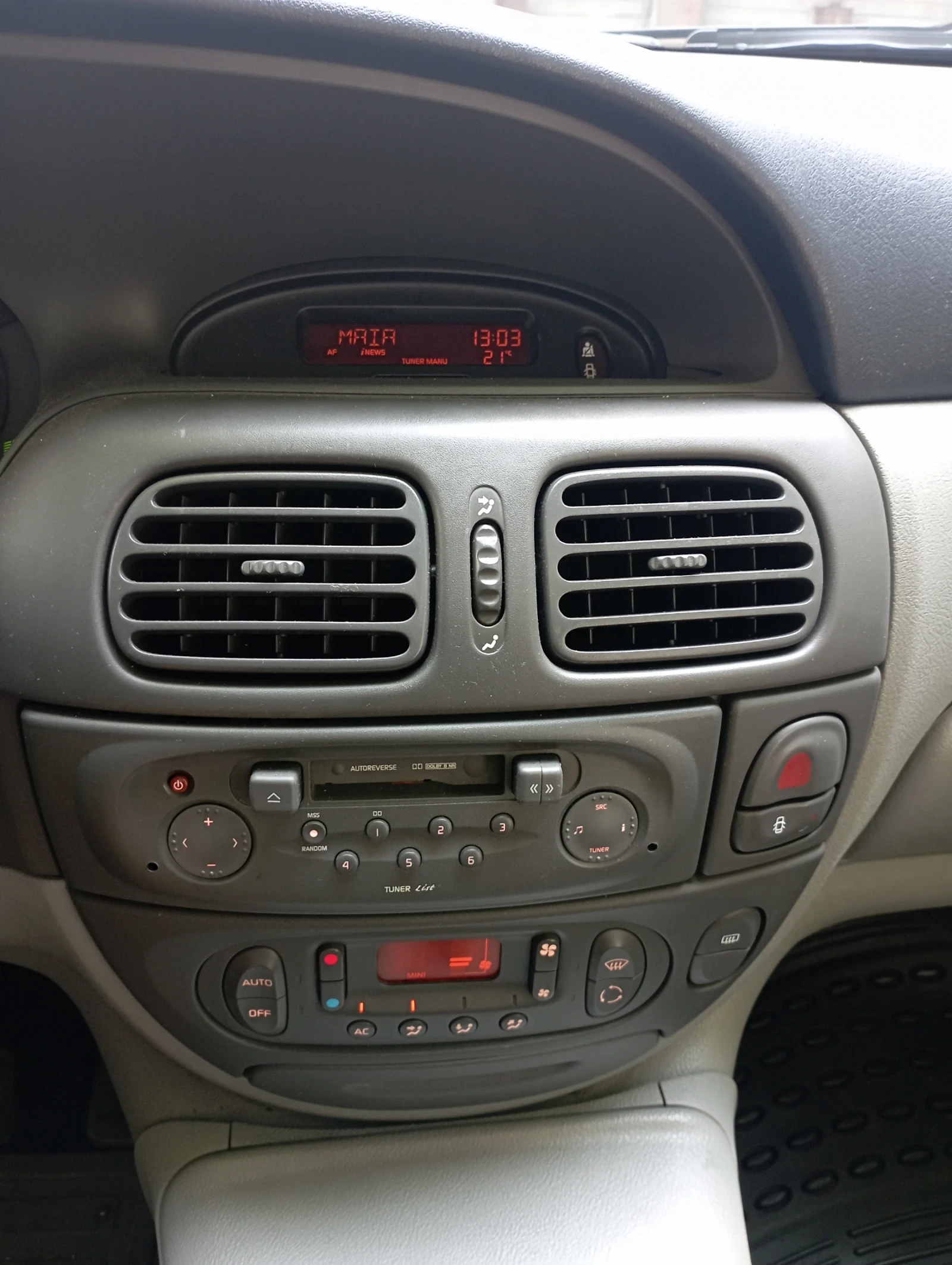 Renault Scenic  - изображение 7