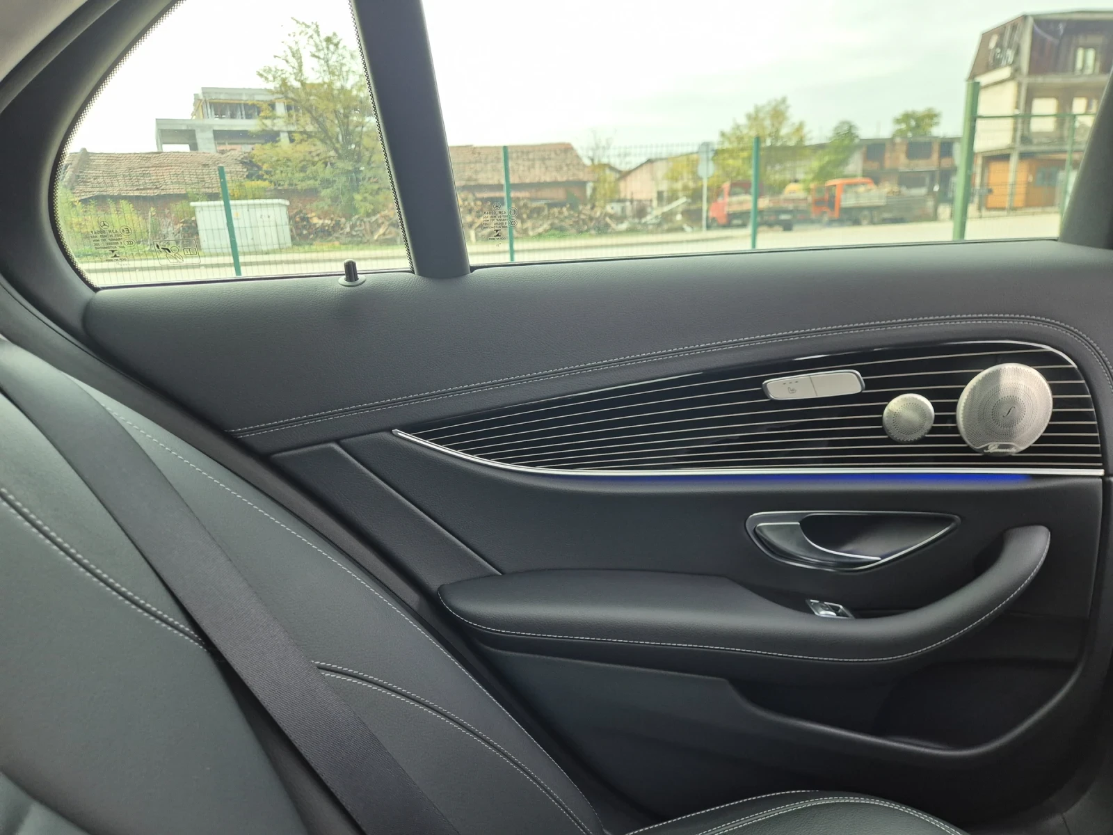 Mercedes-Benz E 450 | Mobile.bg   7