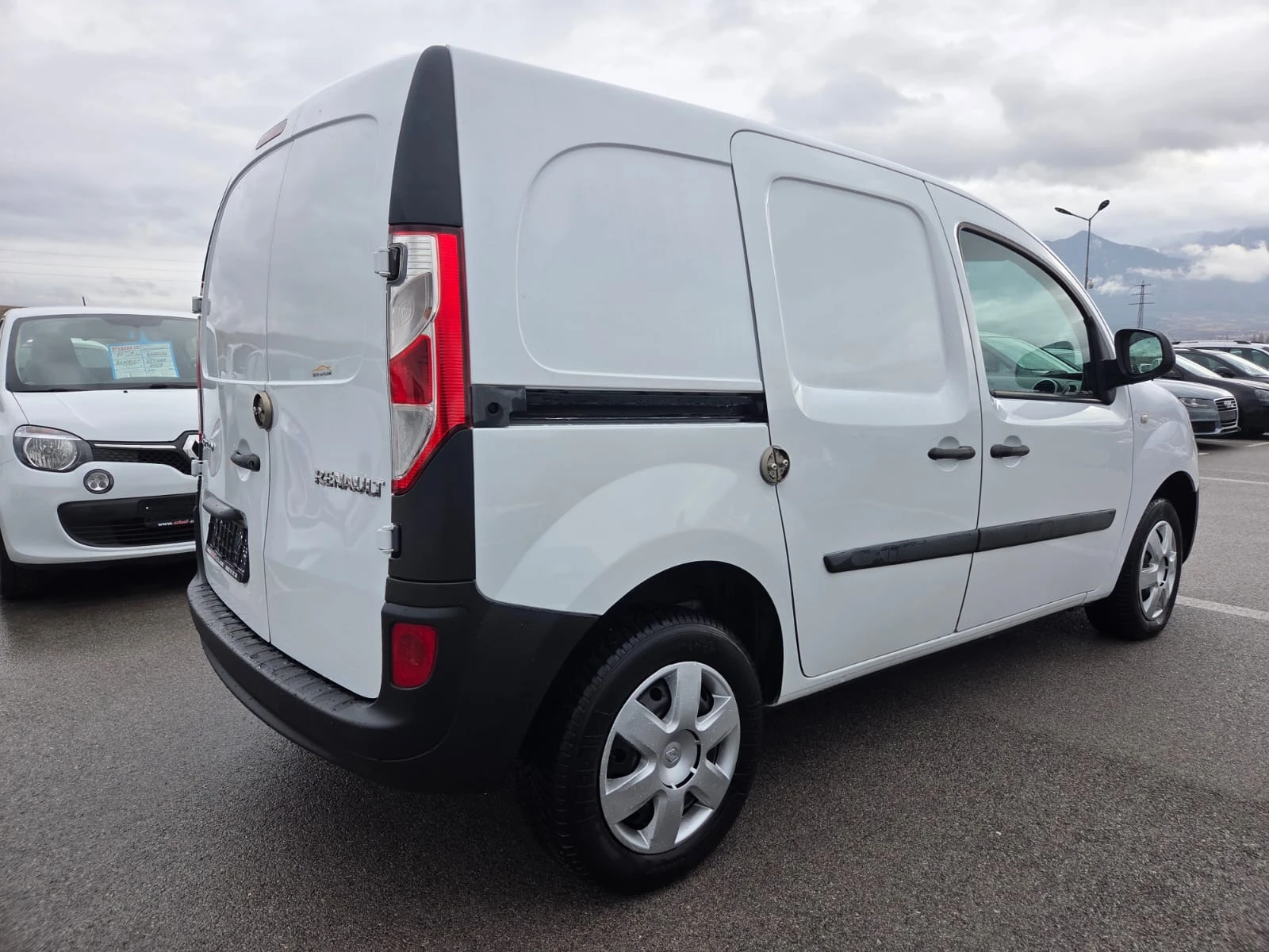 Renault Kangoo 1.5 dci 3 МЕСТА - изображение 4