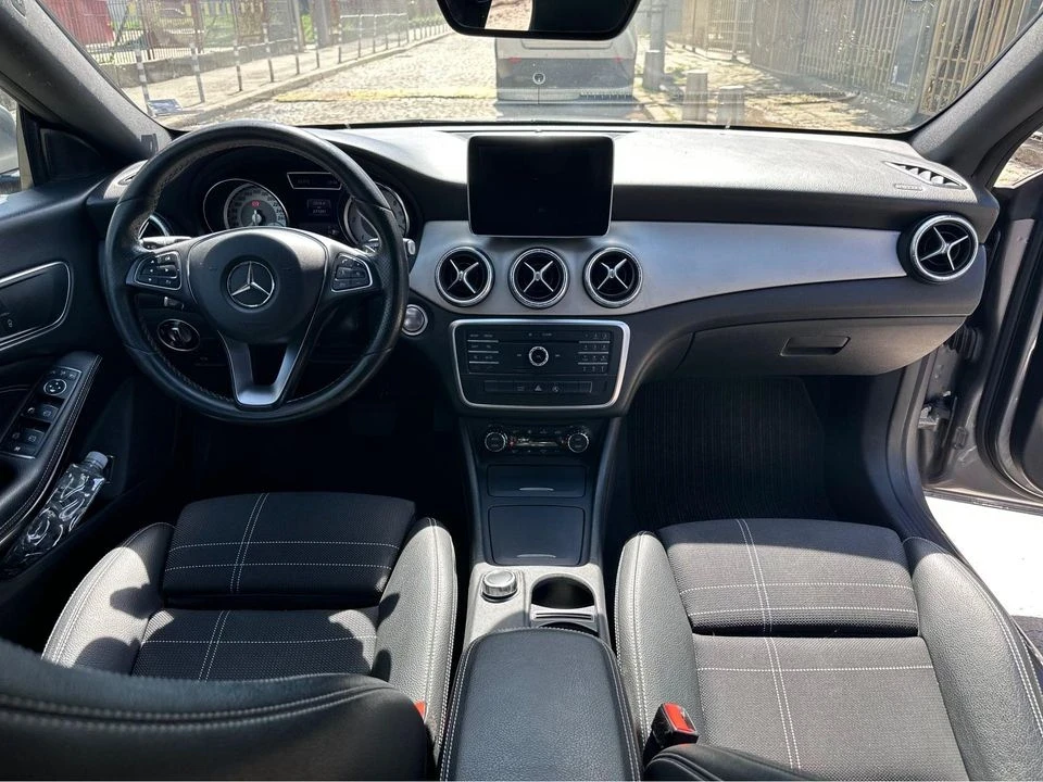 Mercedes-Benz CLA 220  - изображение 2