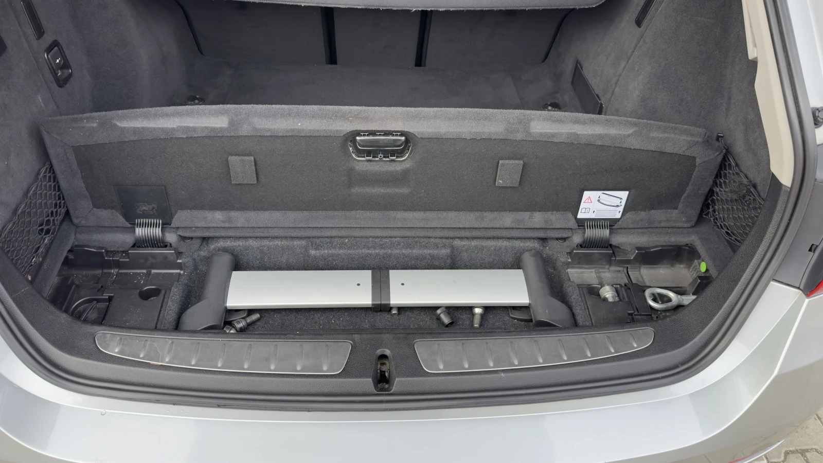 BMW 318  - изображение 8