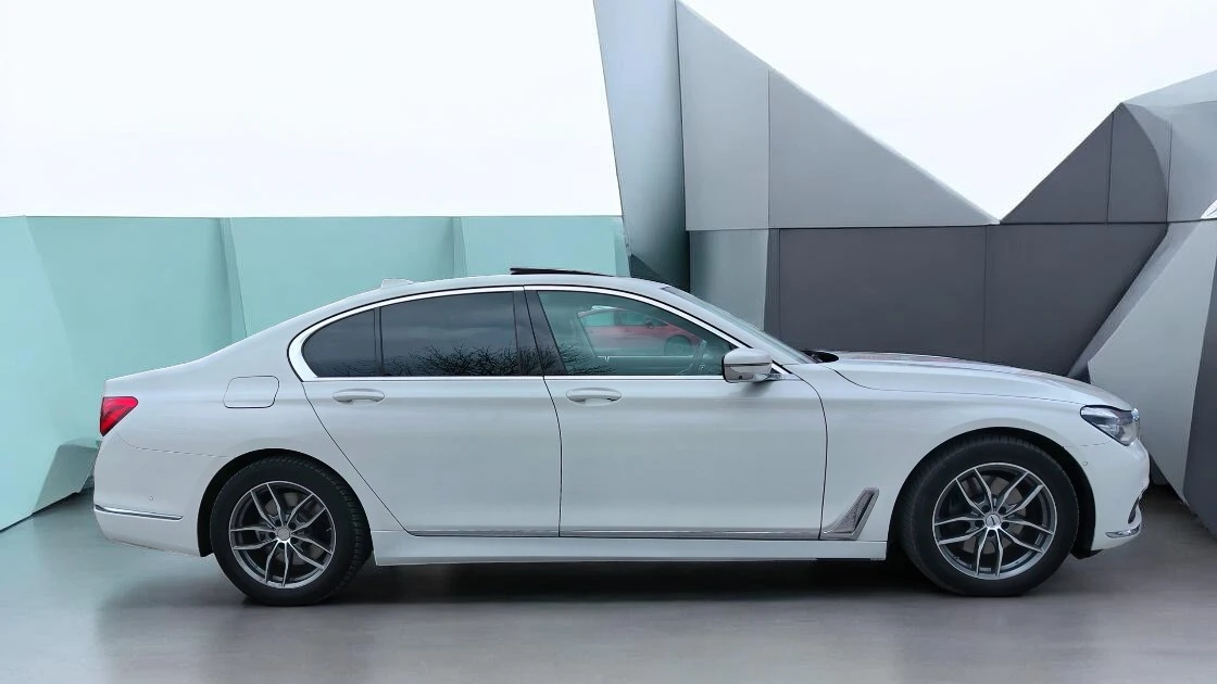 BMW 730 Xd G11, снимка 7 - Автомобили и джипове - 53953912