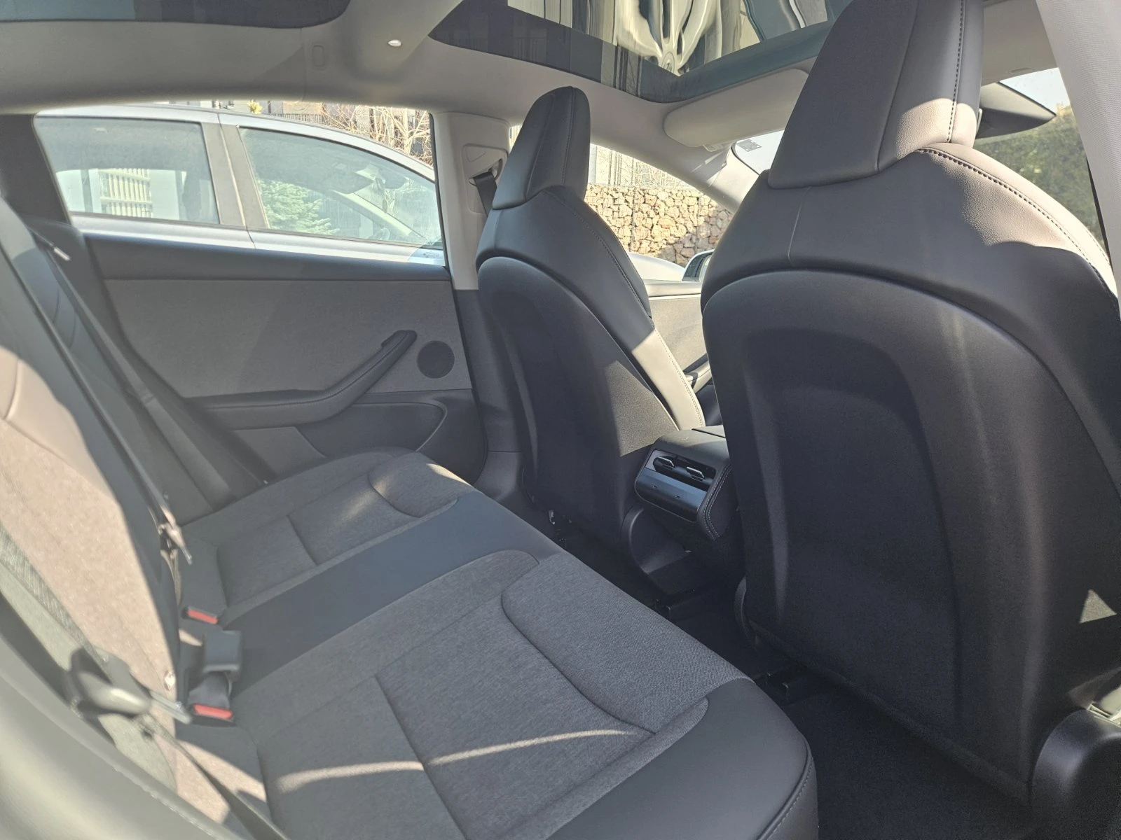 Tesla Model 3, снимка 4 - Автомобили и джипове - 53984331