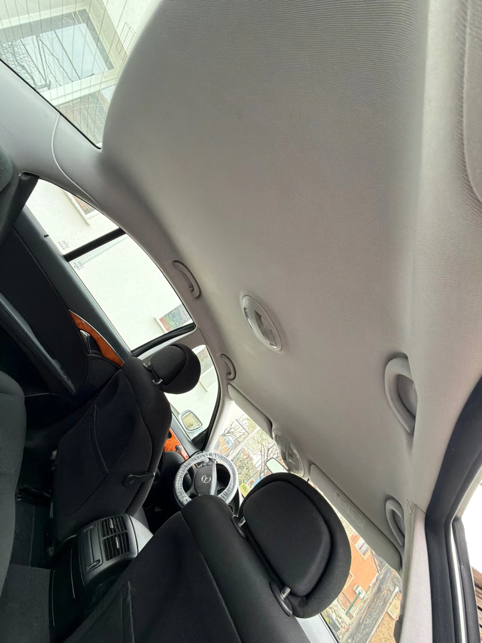 Mercedes-Benz E 200, снимка 7 - Автомобили и джипове - 54056949