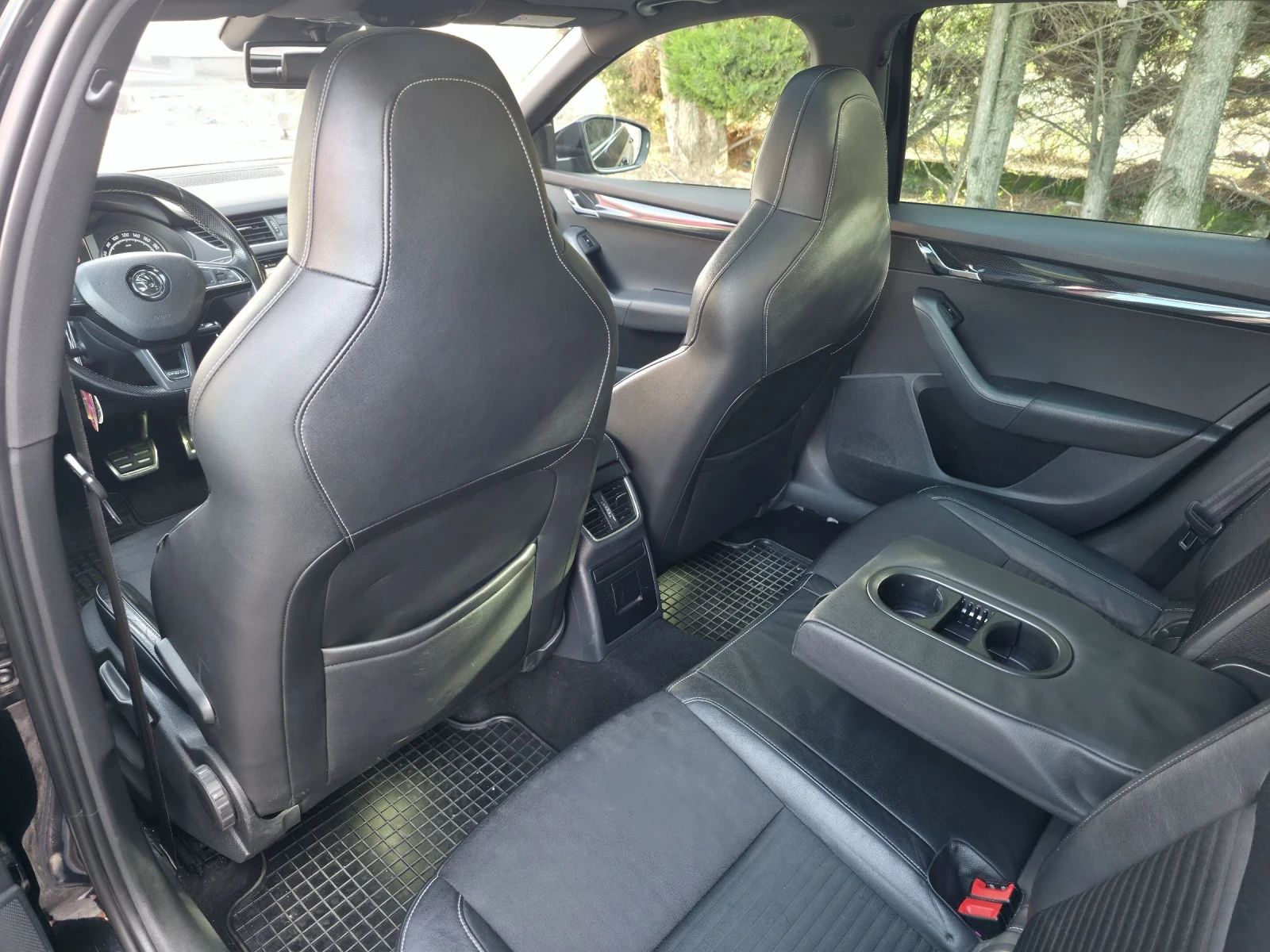 Skoda Octavia 2.0 VRS, снимка 12 - Автомобили и джипове - 54527651