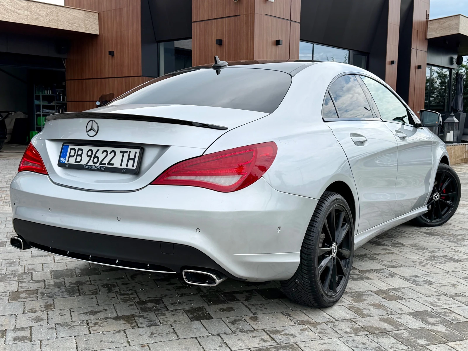 Mercedes-Benz CLA 200 CDI * Xenon* CAMERA* PODGREV* BlindSpot* , снимка 2 - Автомобили и джипове - 54631989