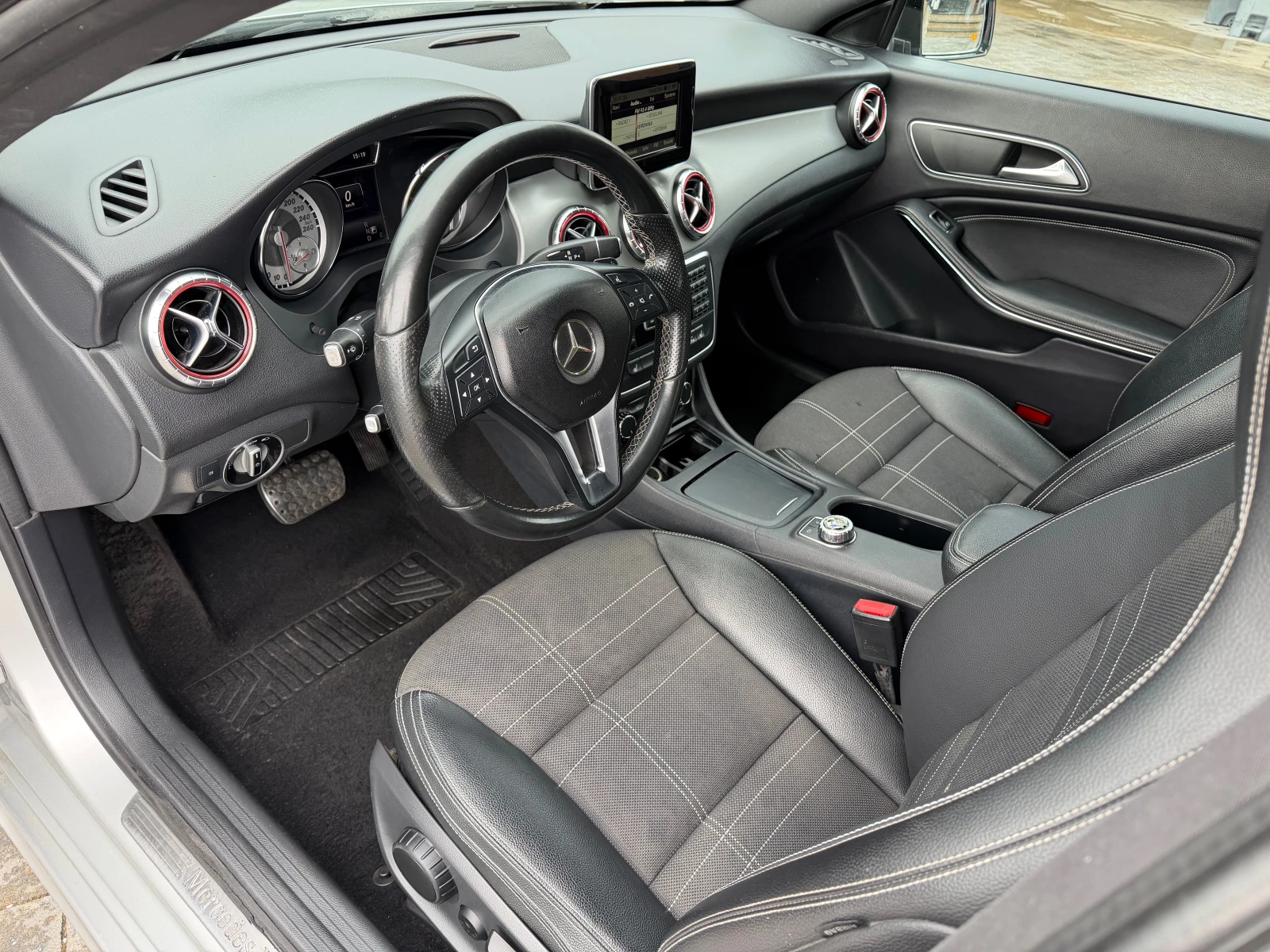 Mercedes-Benz CLA 200 CDI * Xenon* CAMERA* PODGREV* BlindSpot* , снимка 10 - Автомобили и джипове - 54631989