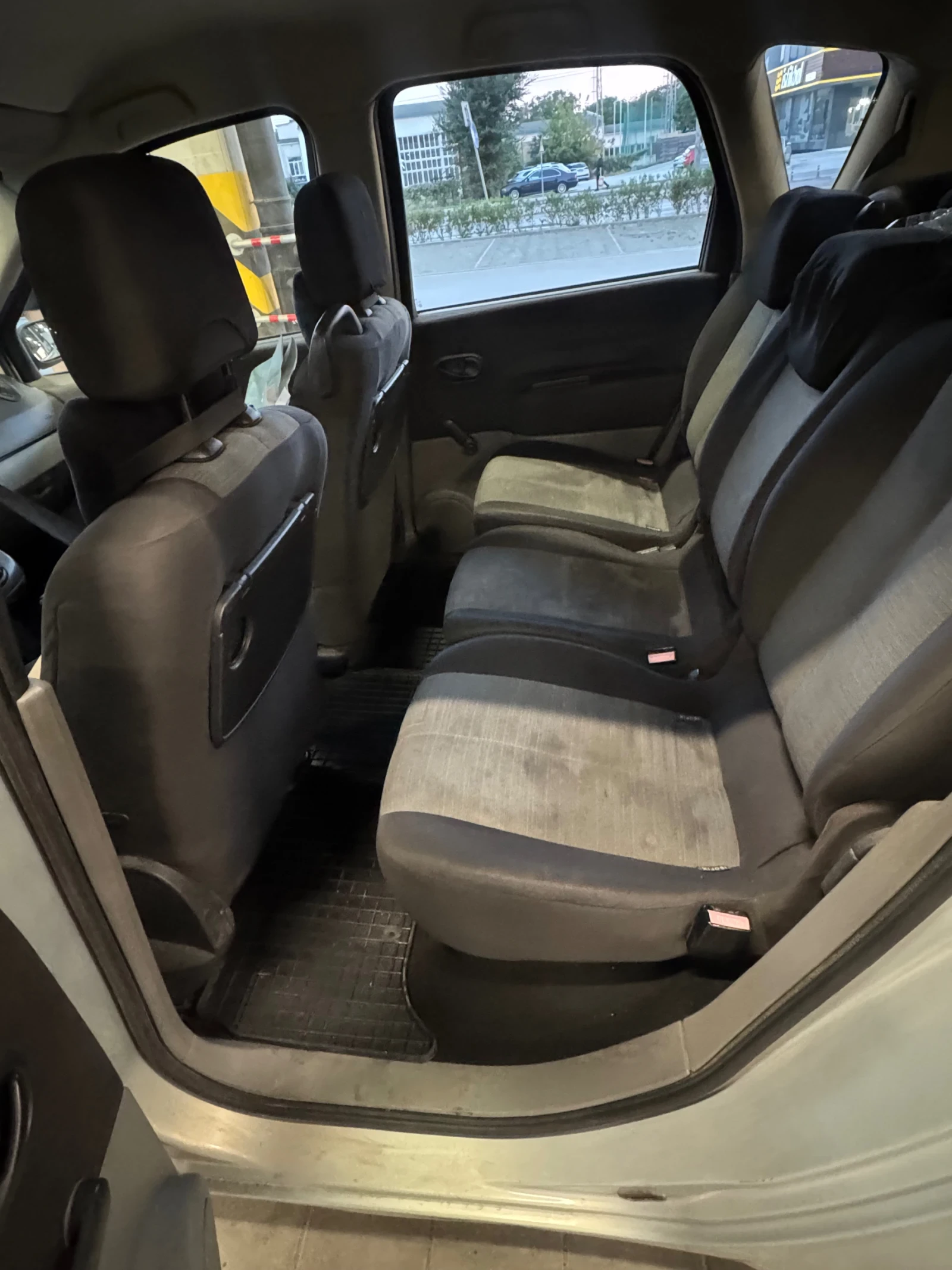 Renault Scenic, снимка 6 - Автомобили и джипове - 54767809
