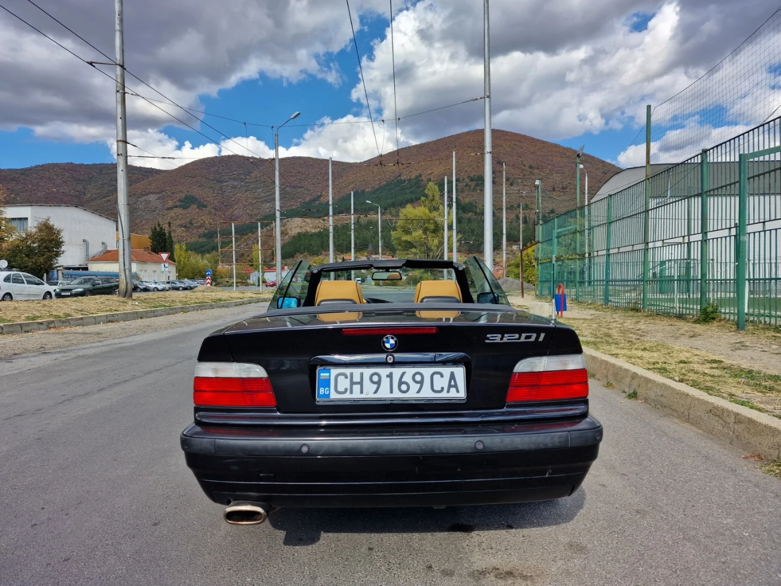 BMW 320, снимка 9 - Автомобили и джипове - 55054455