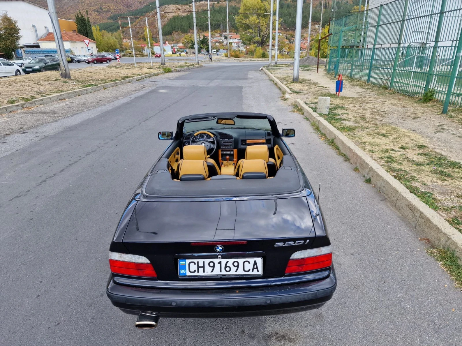 BMW 320, снимка 11 - Автомобили и джипове - 55054455