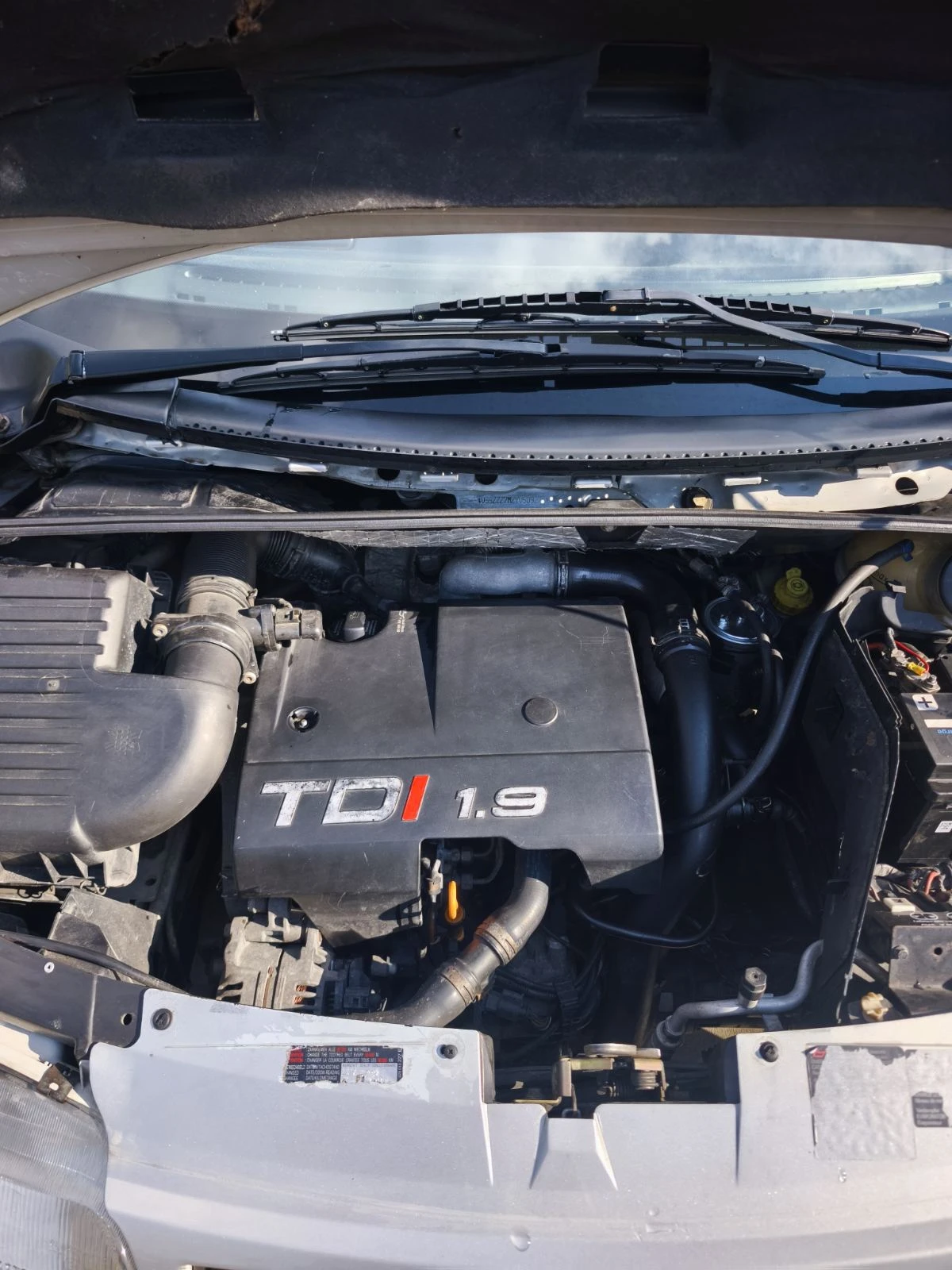 Seat Alhambra луксос, снимка 10 - Автомобили и джипове - 55157391