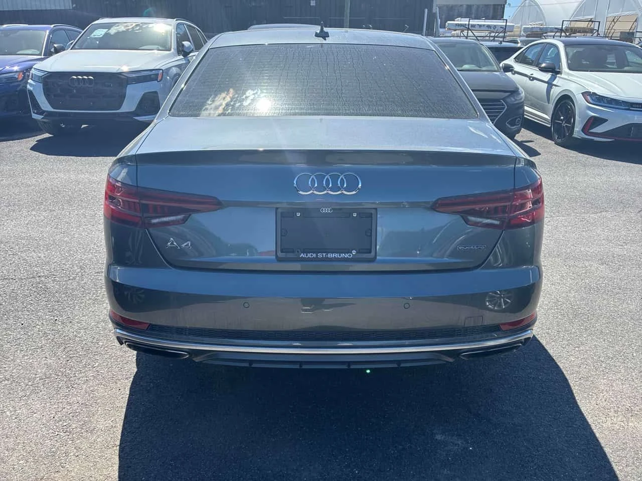 Audi A4 * Technik * CARFAX * Без инциденти * 53k km * , снимка 3 - Автомобили и джипове - 55698499