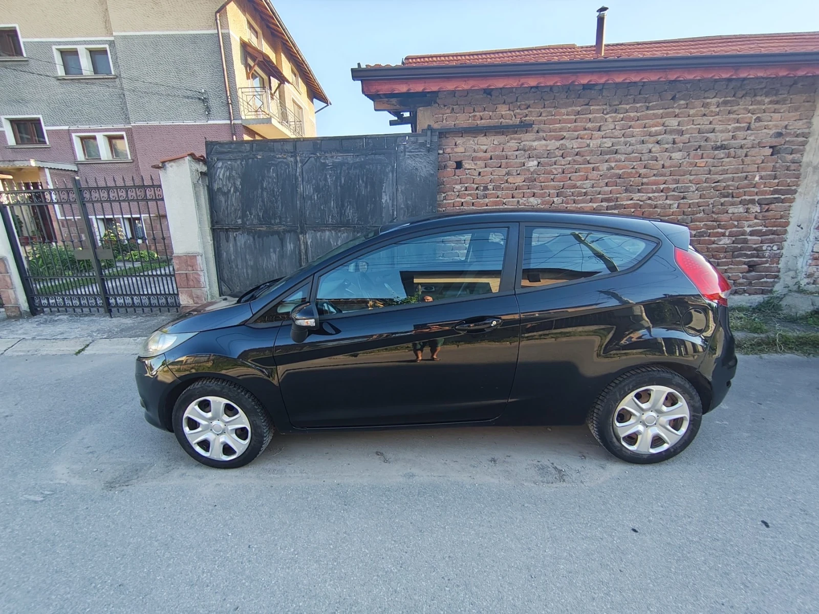 Ford Fiesta 1.4 CDTi всичко платено, качваш се и караш