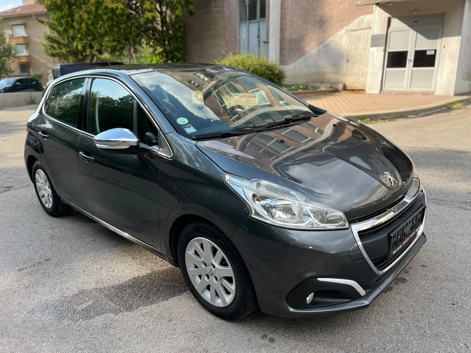 Peugeot 208 Климатроник facelift BlueHDI, снимка 5 - Автомобили и джипове - 55881558