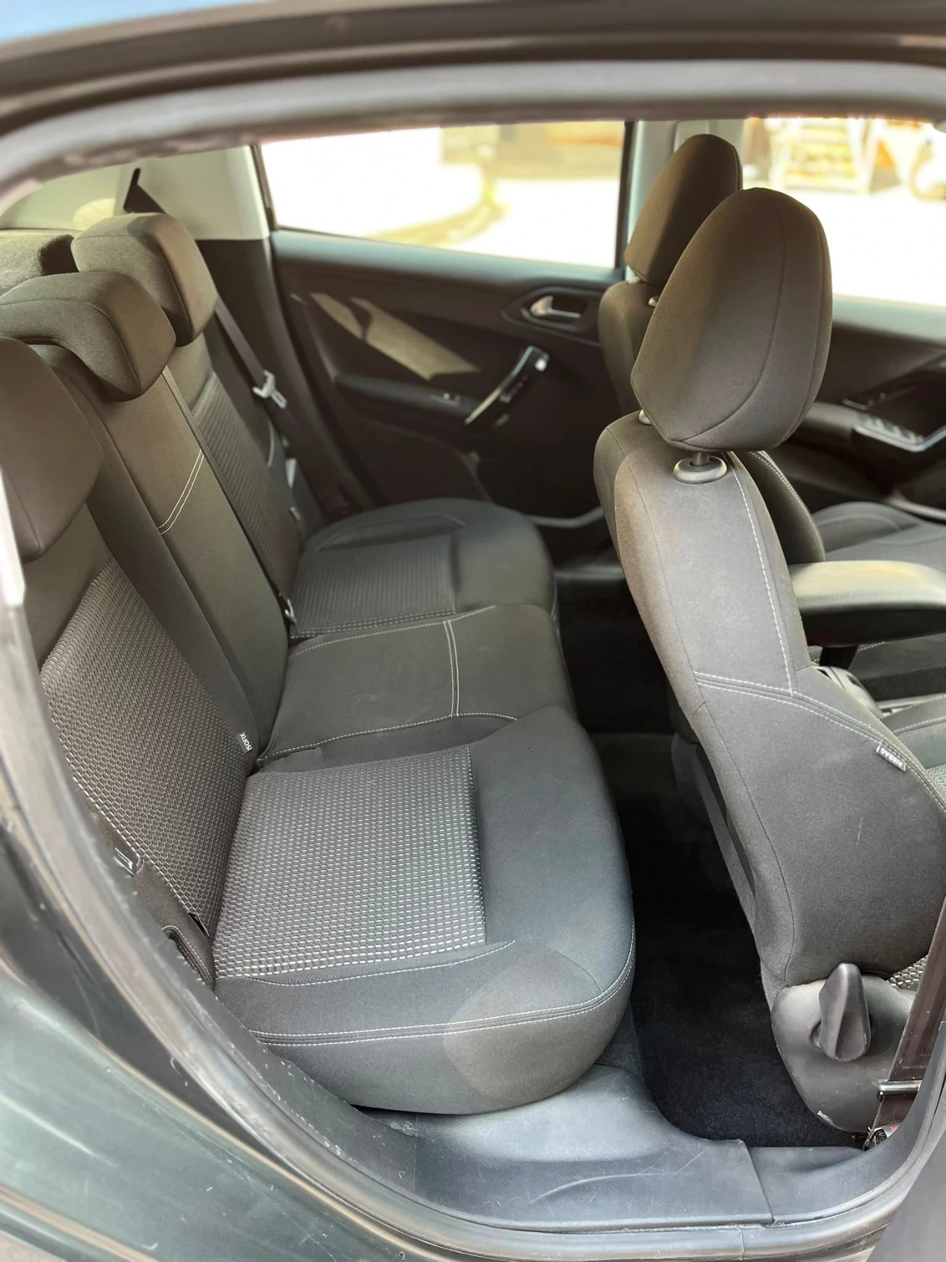 Peugeot 208 Климатроник facelift BlueHDI, снимка 7 - Автомобили и джипове - 55881558