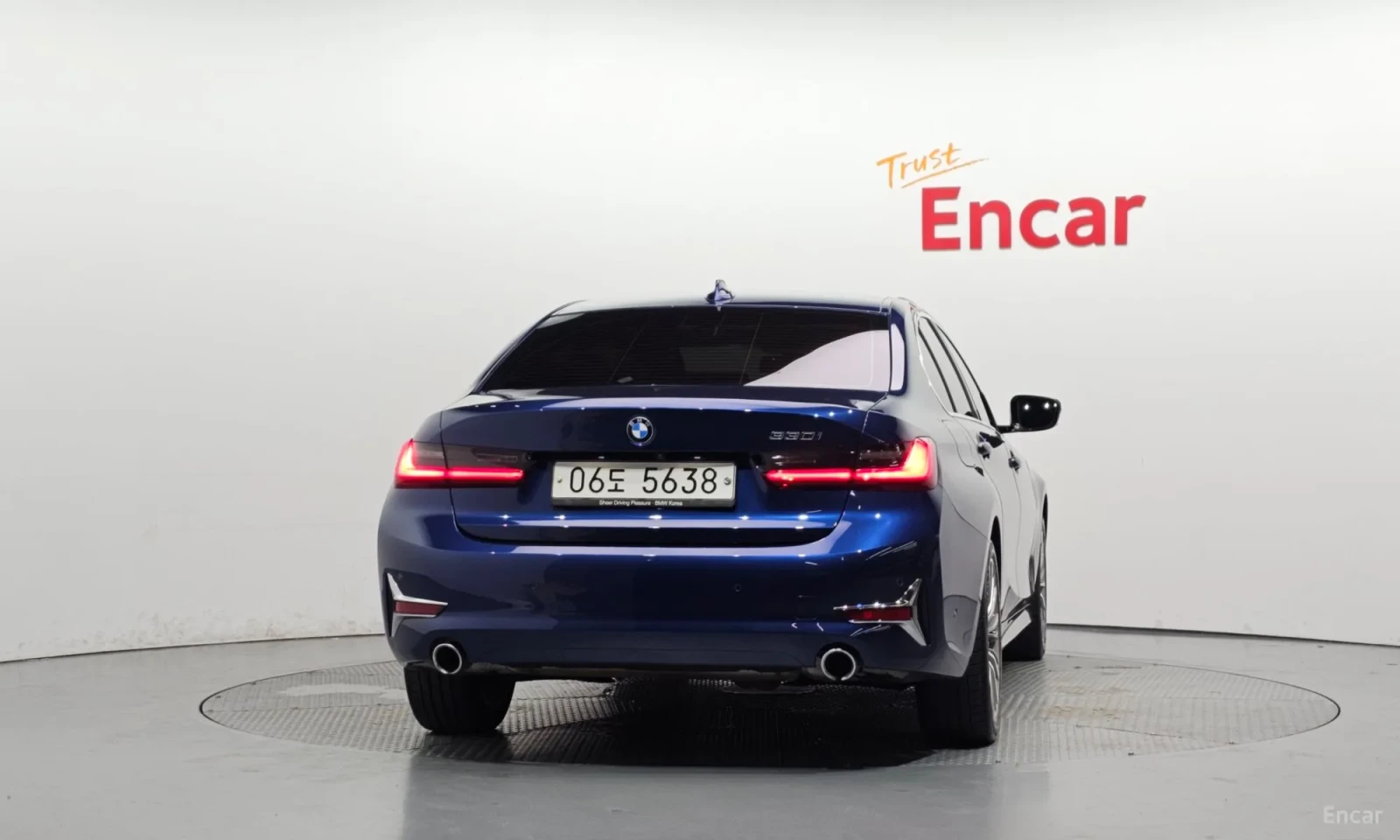 BMW 330 330i Luxury, снимка 4 - Автомобили и джипове - 56205988
