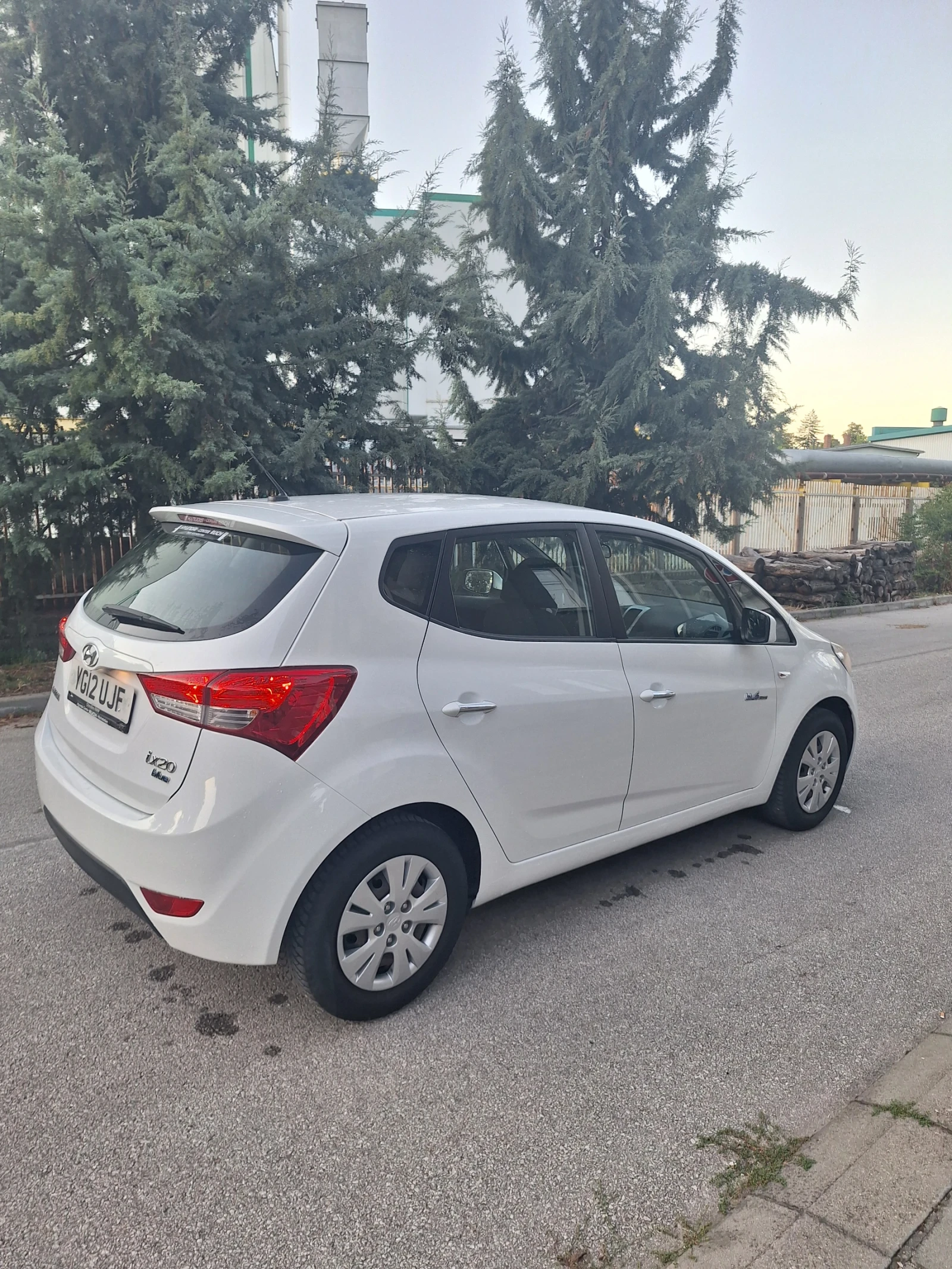 Hyundai Ix20 1.4 i, снимка 6 - Автомобили и джипове - 56267561