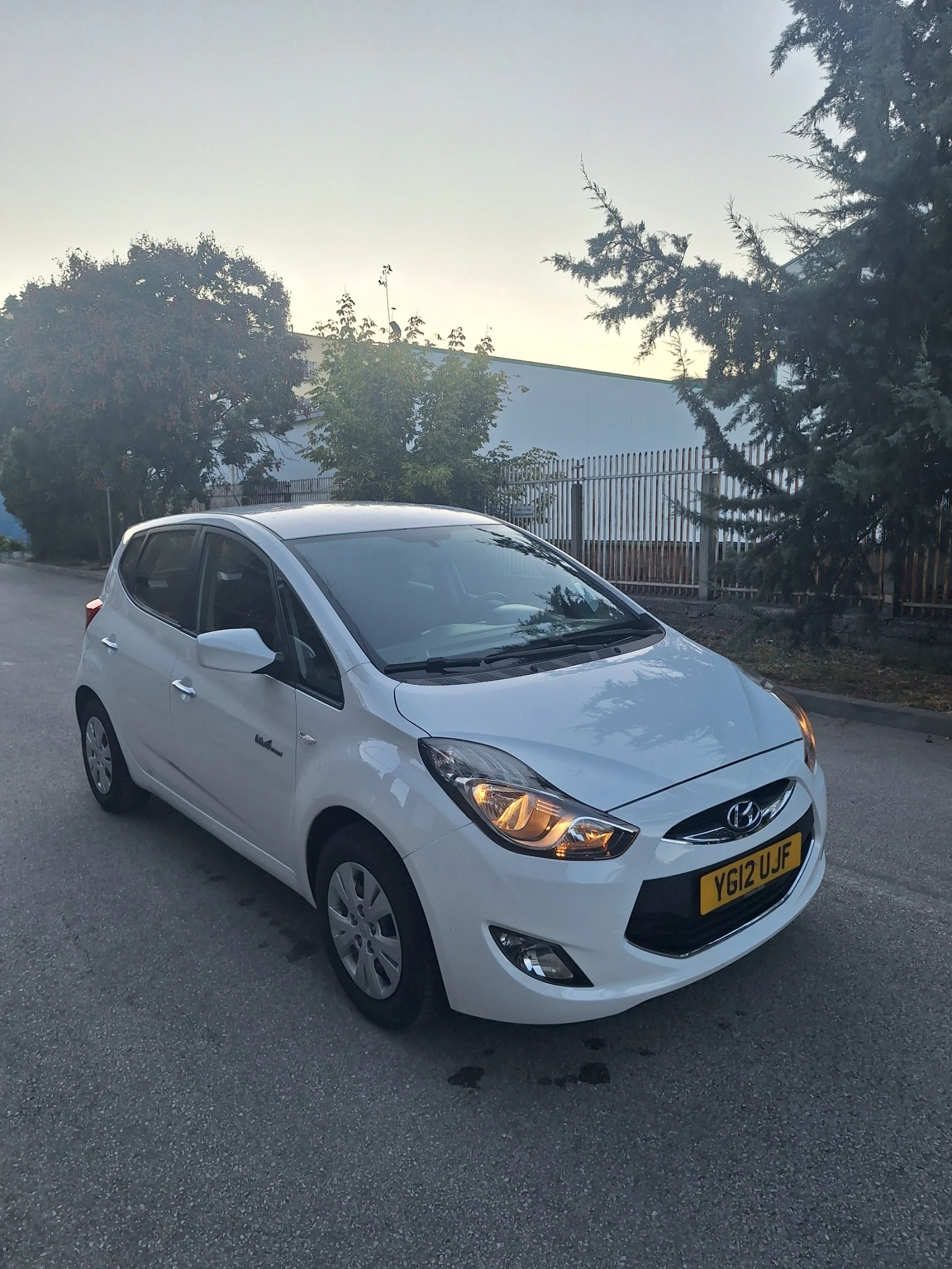 Hyundai Ix20 1.4 i, снимка 3 - Автомобили и джипове - 56267561