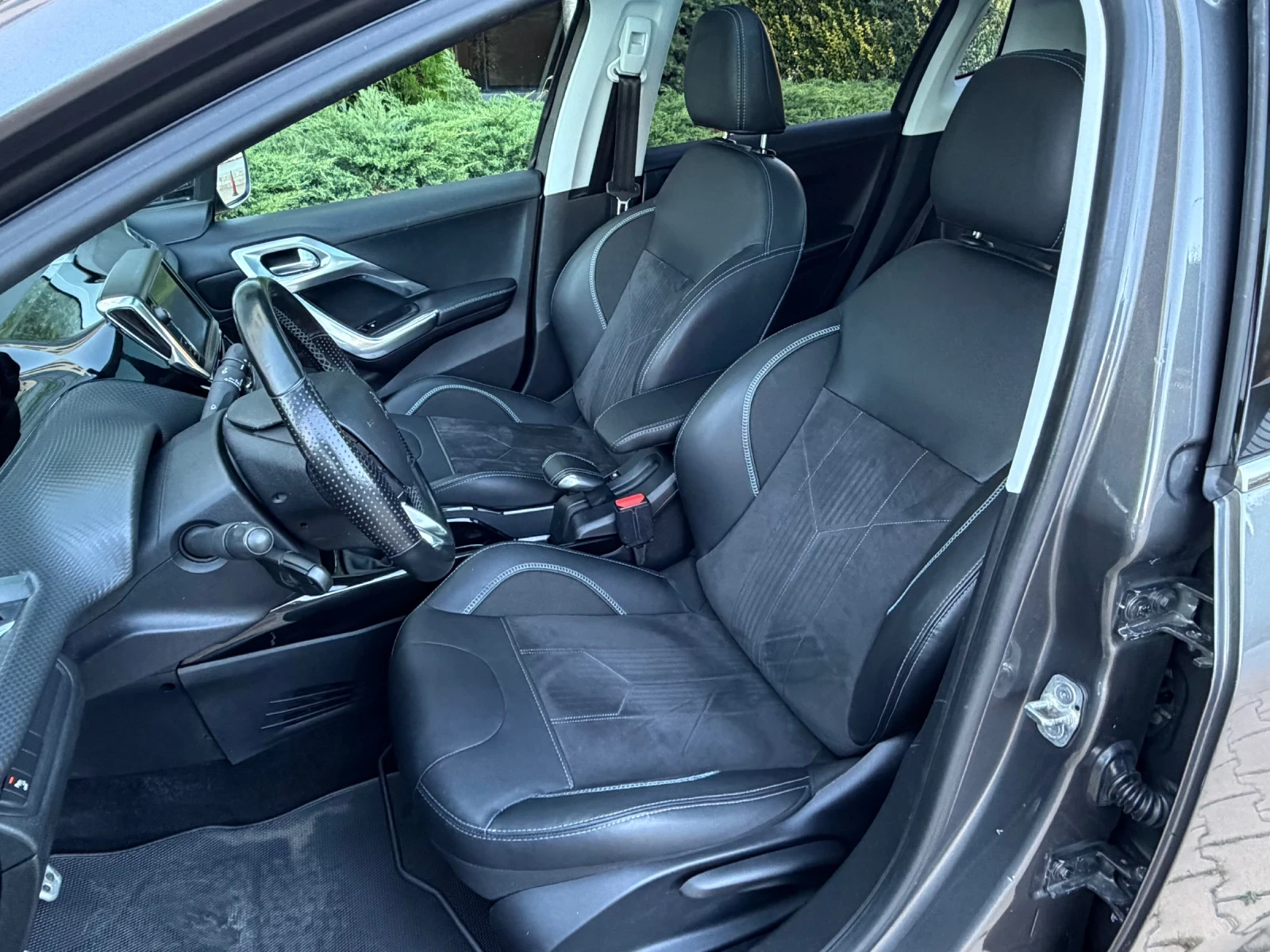 Peugeot 2008 1.6Hdi Crossway, снимка 11 - Автомобили и джипове - 56364324