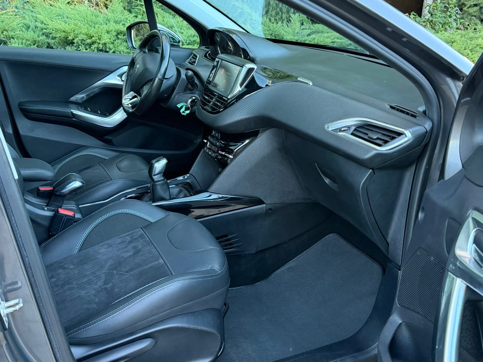 Peugeot 2008 1.6Hdi Crossway, снимка 10 - Автомобили и джипове - 56364324