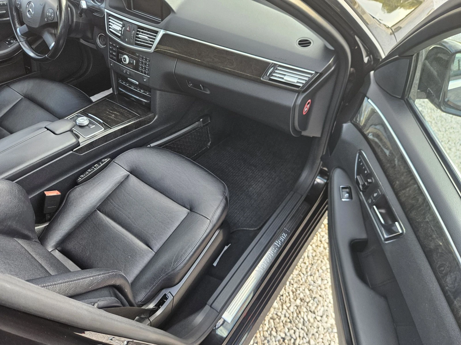 Mercedes-Benz E 350, снимка 16 - Автомобили и джипове - 56443721
