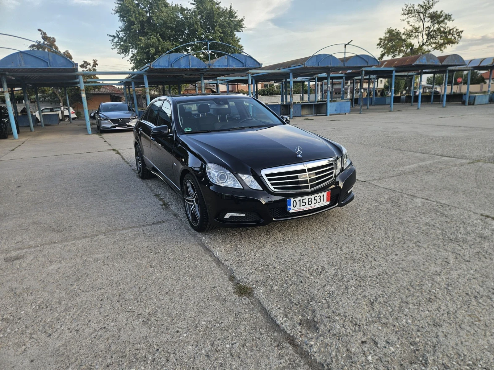 Mercedes-Benz E 350, снимка 11 - Автомобили и джипове - 56443721