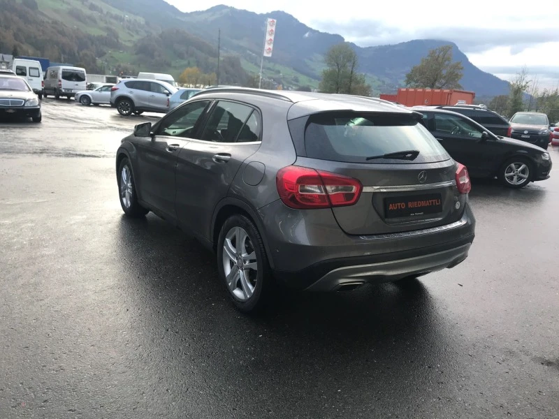 Mercedes-Benz GLA 200, снимка 11 - Автомобили и джипове - 47955066